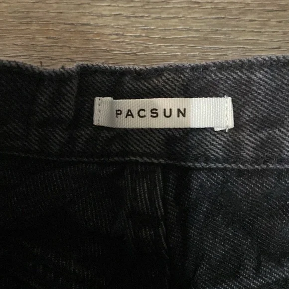 Womens NWOT PacSun Eco Black Distressed Dad Jeans | Size 26 - Picture 8 of 11